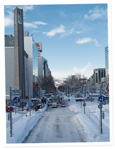 ビル街の雪景色
